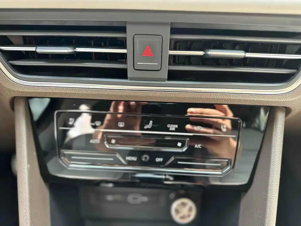Tiguan L 2021 380TSI automatic four-wheel drive R-Line flagship version 7 seats купить на сайте DeffCars
