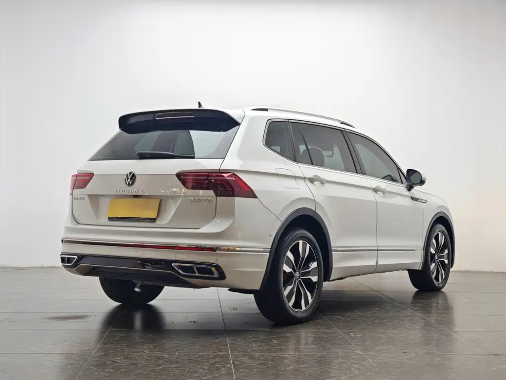 Tiguan L 2023 330TSI automatic two-wheel drive R-Line flagship version купить на сайте DeffCars