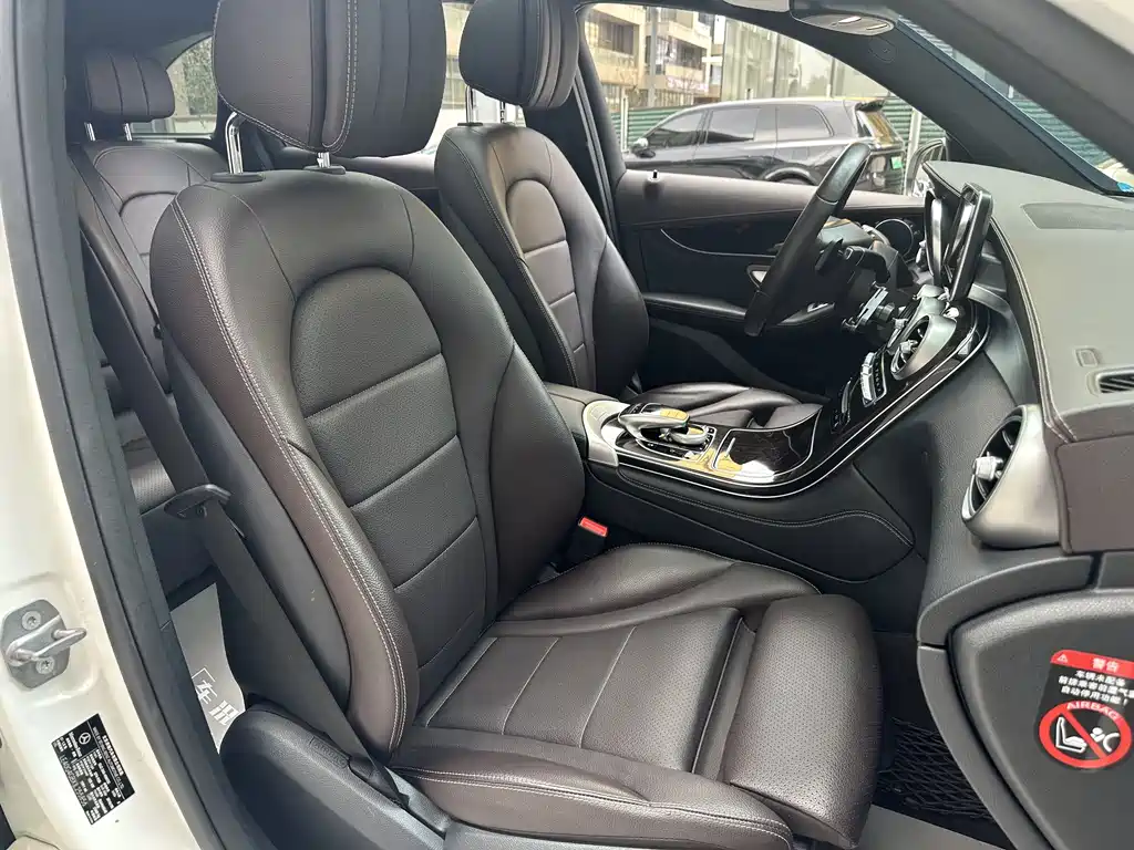 Mercedes-Benz GLC 2018 facelift GLC 260 4MATIC luxury model купить на сайте DeffCars