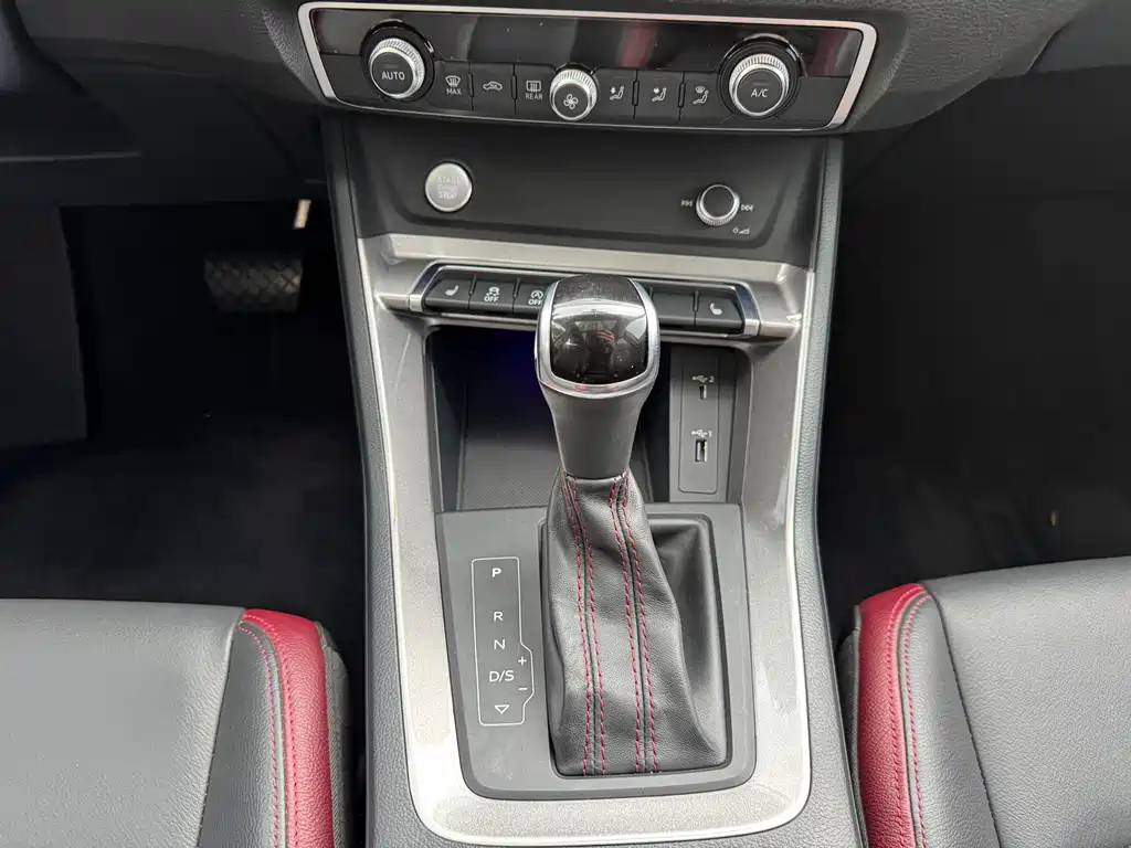 Audi Q3 2019 40 TFSI Fashionable and Elegant купить на сайте DeffCars