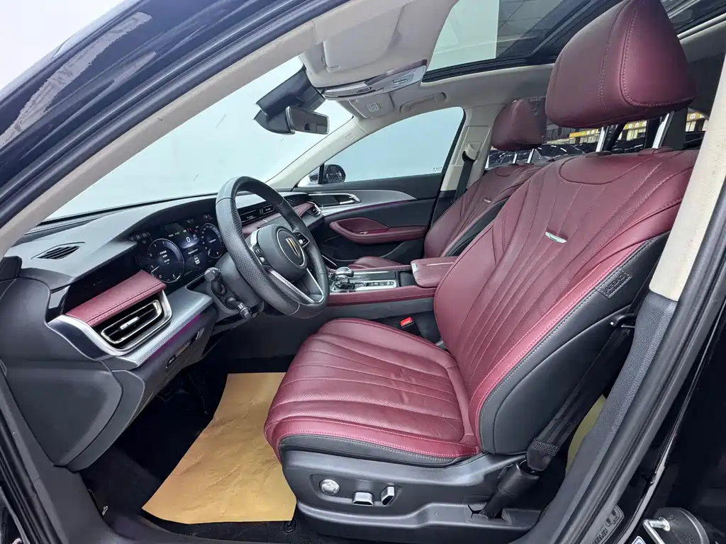 Hongqi H5 2023 2.0T Automatic Zhilianqichang Edition купить на сайте DeffCars