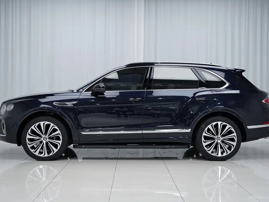 Bentayga 2021 4.0T V8 купить на сайте DeffCars