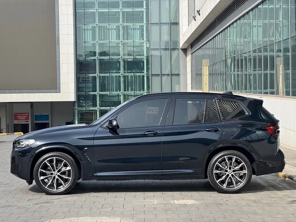 BMW X3 2023 Facelift xDrive30i Leading M Night Package купить на сайте DeffCars