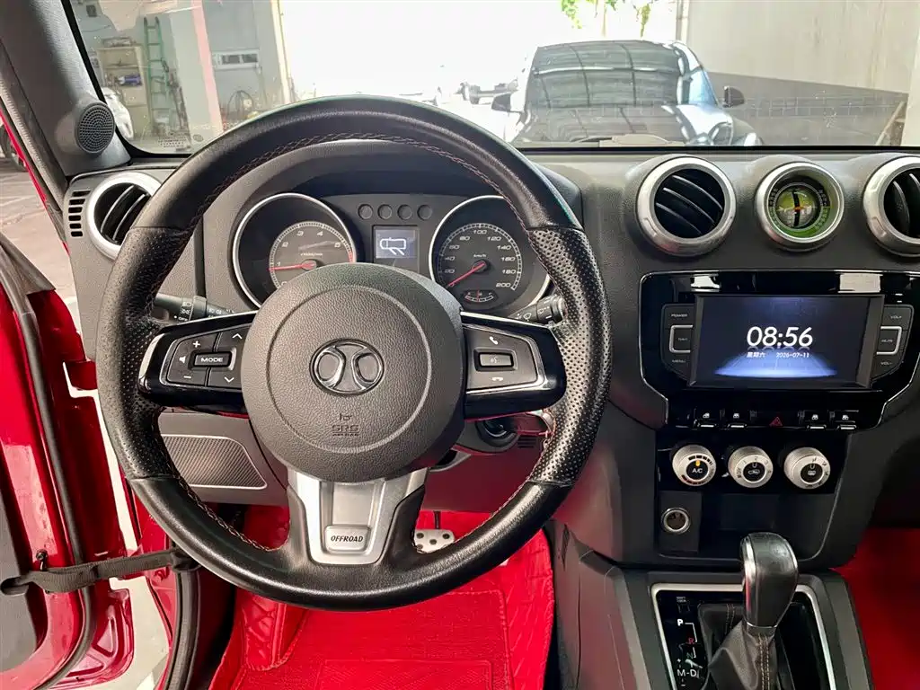 Beijing off-road BJ40 2016 40L 2.3T automatic four-wheel drive exclusive version купить на сайте DeffCars