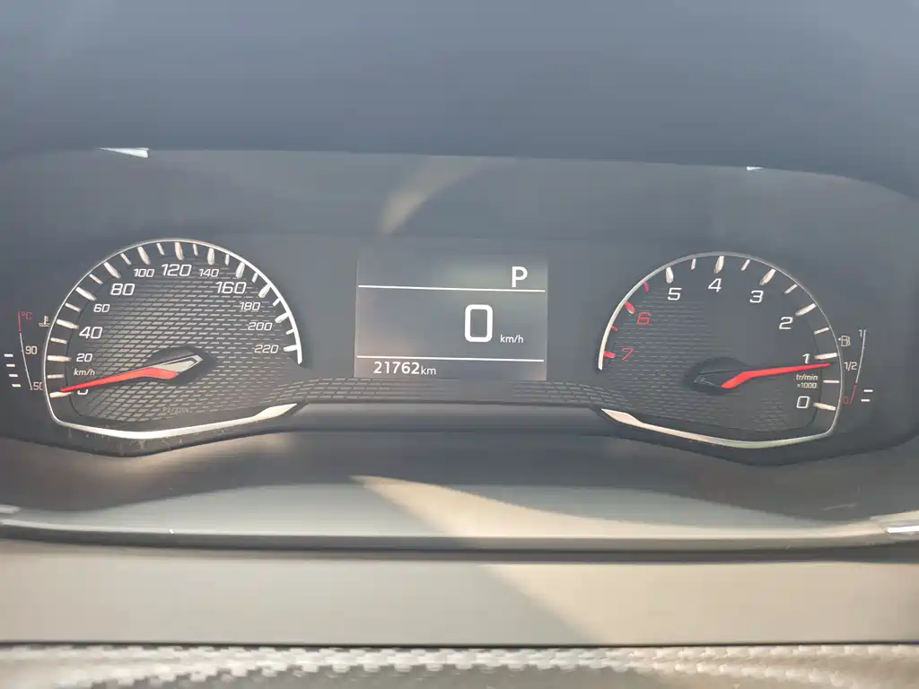 Peugeot 2008 2022 230THP THE ONE купить на сайте DeffCars