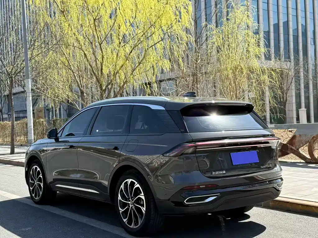 Voyager 2023 2.0T four-wheel drive Zunrui version купить на сайте DeffCars