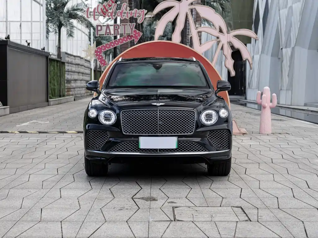 Bentayga plug-in hybrid 2021 3.0T PHEV купить на сайте DeffCars