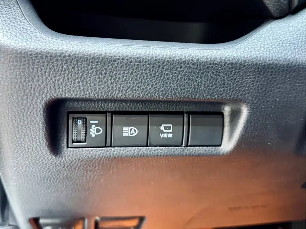RAV4 Rongfang 2022 2.0L CVT two-wheel drive fashion Plus version купить на сайте DeffCars