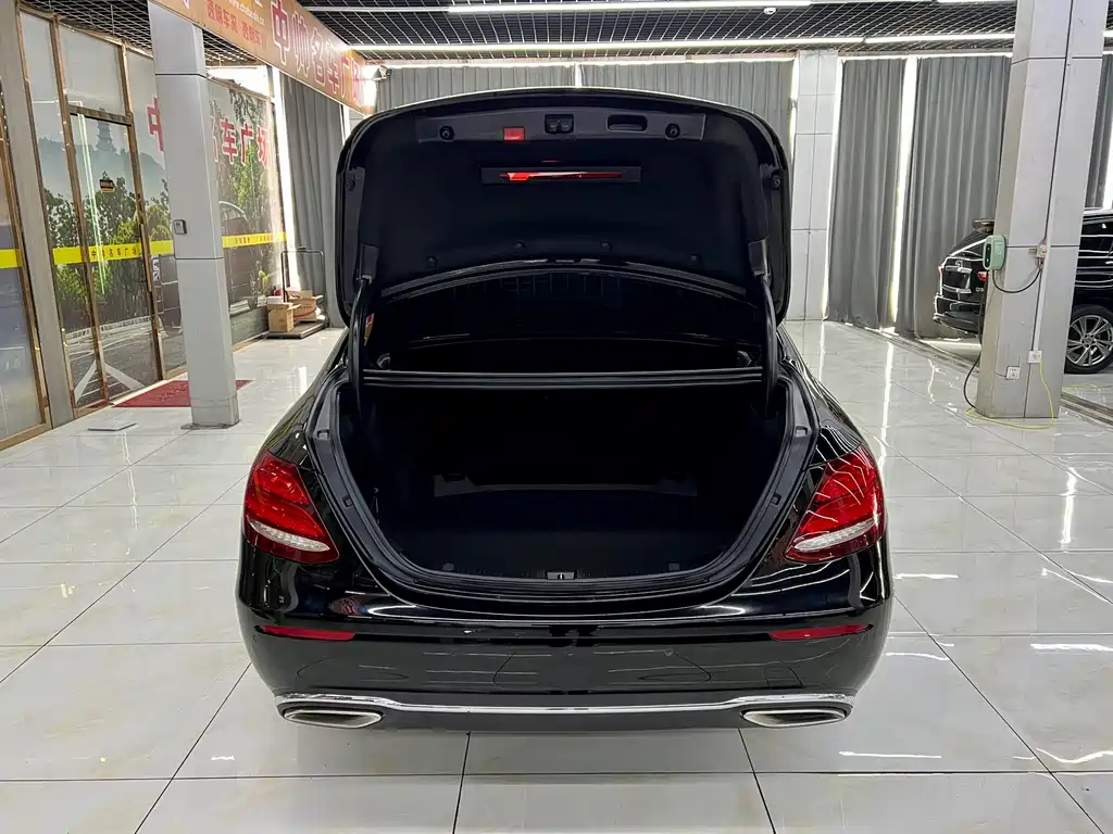 Mercedes-Benz E-Class 2020 facelift E 260 L купить на сайте DeffCars