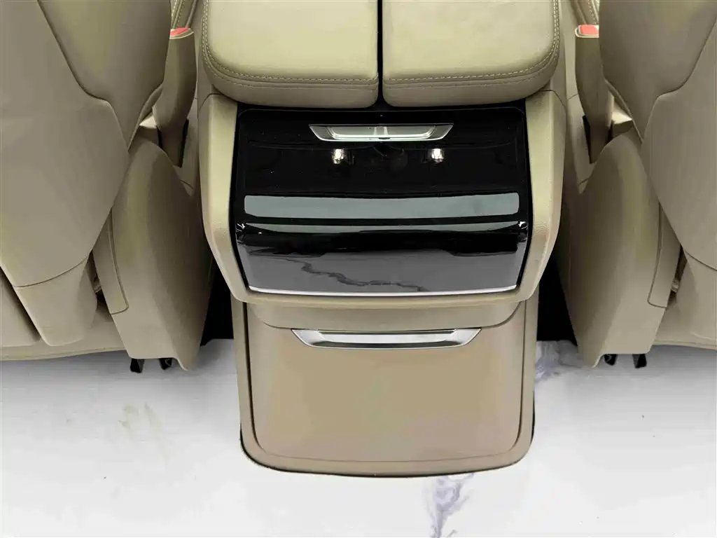 Century 2023 2.0T seven-seat premium model купить на сайте DeffCars