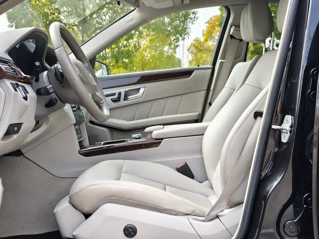 Mercedes-Benz E-Class 2012 E 200 L CGI Elegant купить на сайте DeffCars