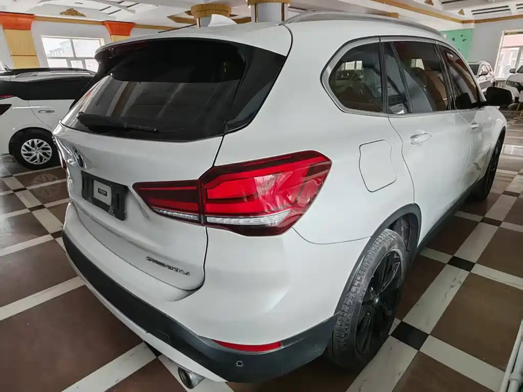 BMW X1 2021 sDrive20Li Fashion Model купить на сайте DeffCars