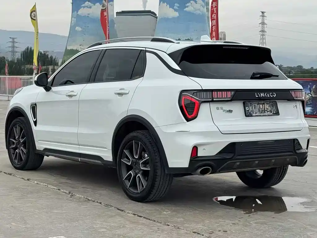 Lynk & Co 01 2021 2.0TD 2WD Yao Pro купить на сайте DeffCars