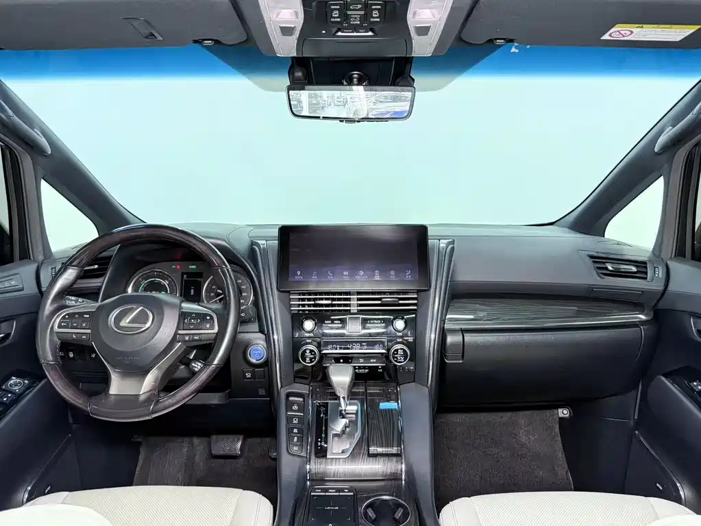 Lexus LM 2020 300h four-seat Royal Edition купить на сайте DeffCars