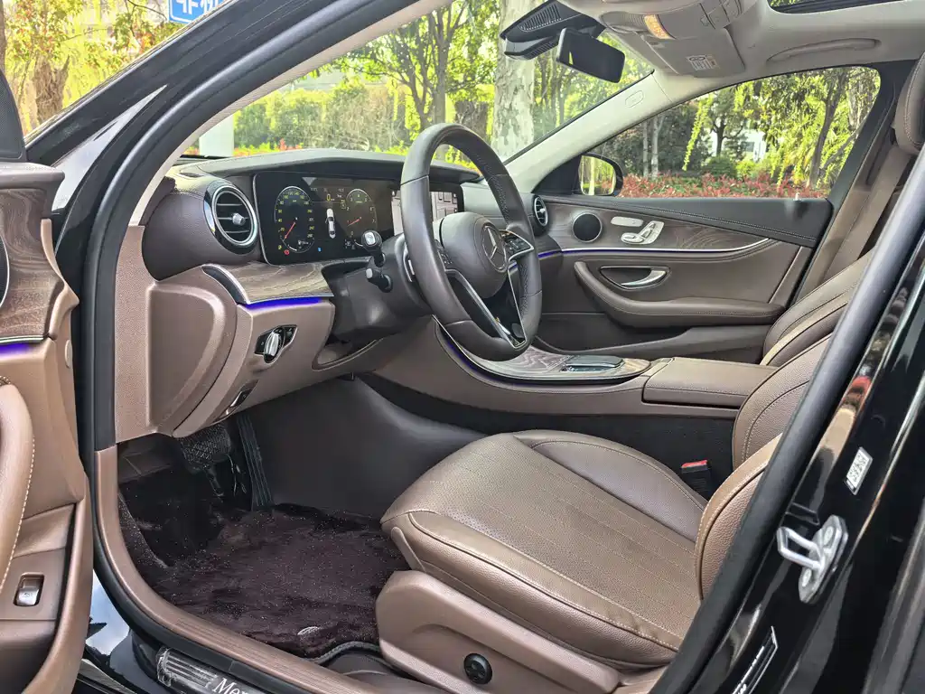 Mercedes-Benz E-Class 2023 E 300 L Fashion купить на сайте DeffCars