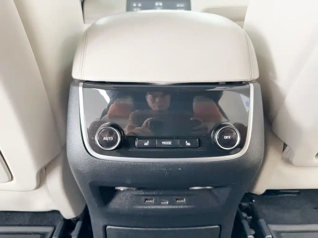Ideal ONE 2021 extended range 6-seater version купить на сайте DeffCars