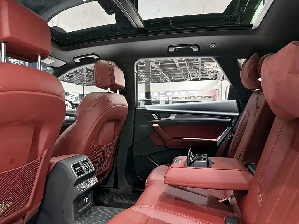 Audi Q5L 2025 40 TFSI Luxury Dynamic Edition купить на сайте DeffCars