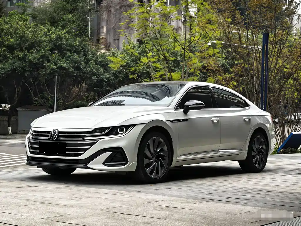 FAW-Volkswagen CC 2023 380TSI eye-catching version купить на сайте DeffCars