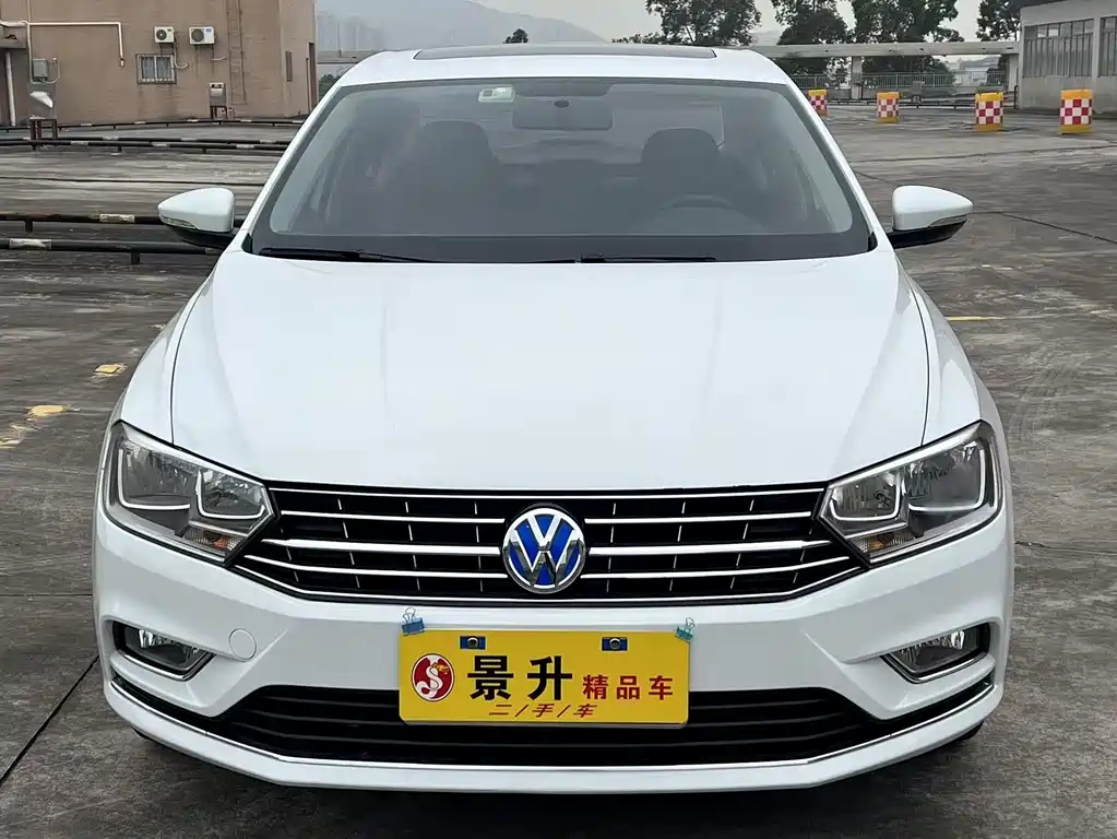 Bora 2018 1.5L automatic comfort model купить на сайте DeffCars