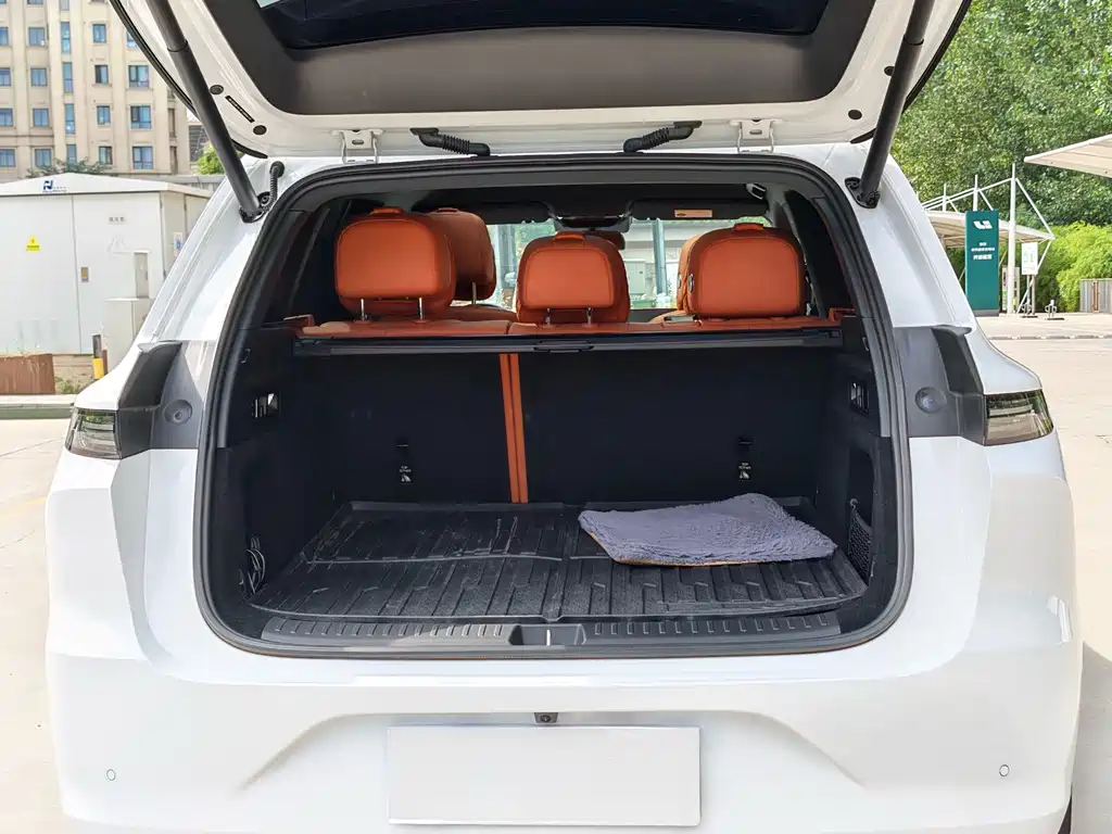 Ideal L6 2024 Pro купить на сайте DeffCars