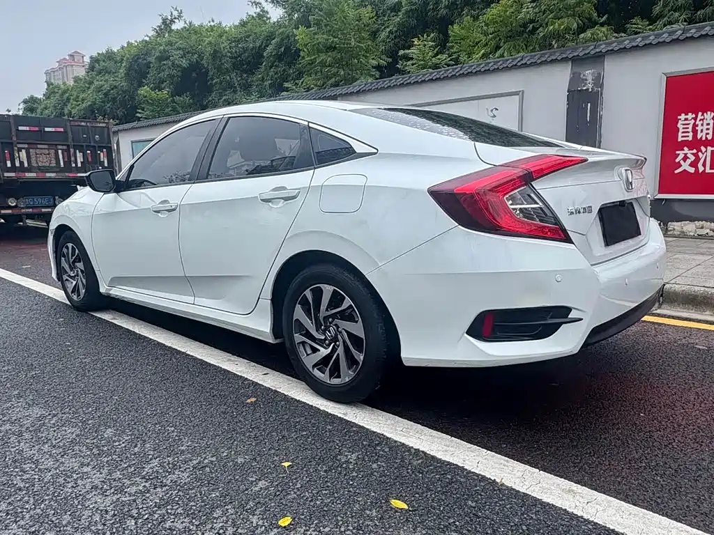 Civic 2019 220TURBO CVT Dynamic Edition National V купить на сайте DeffCars