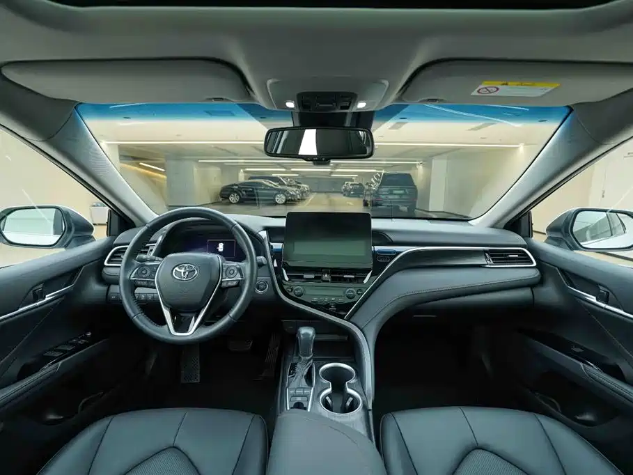 Camry 2023 2.5G Deluxe Edition купить на сайте DeffCars
