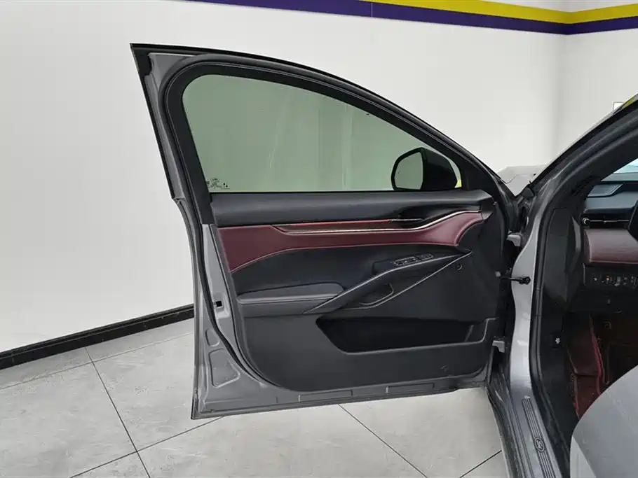 Mondeo 2022 facelift EcoBoost 245 Extreme купить на сайте DeffCars