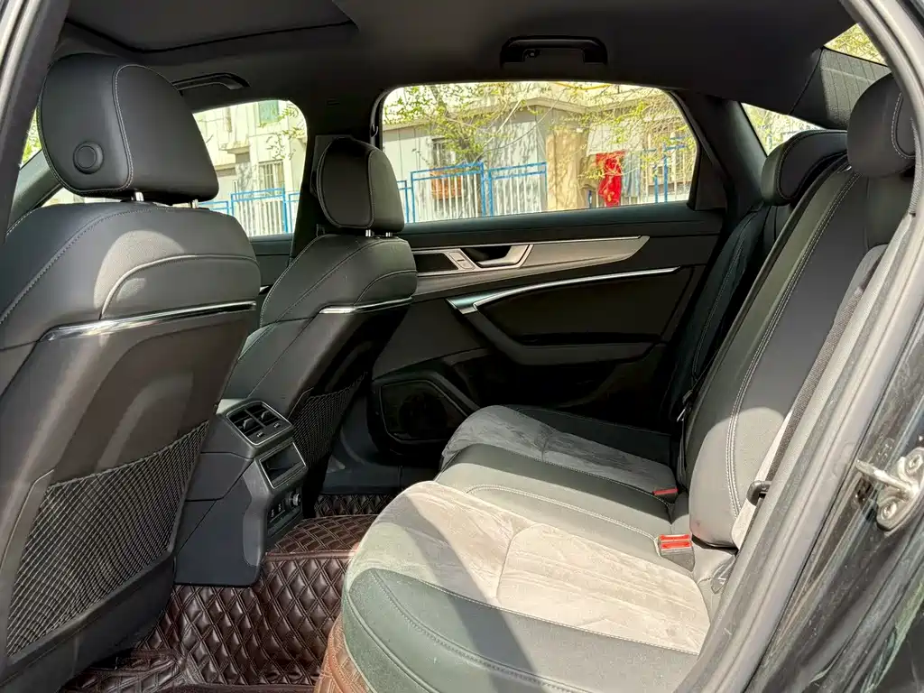 Audi A6L 2023 40 TFSI luxury and elegant model купить на сайте DeffCars