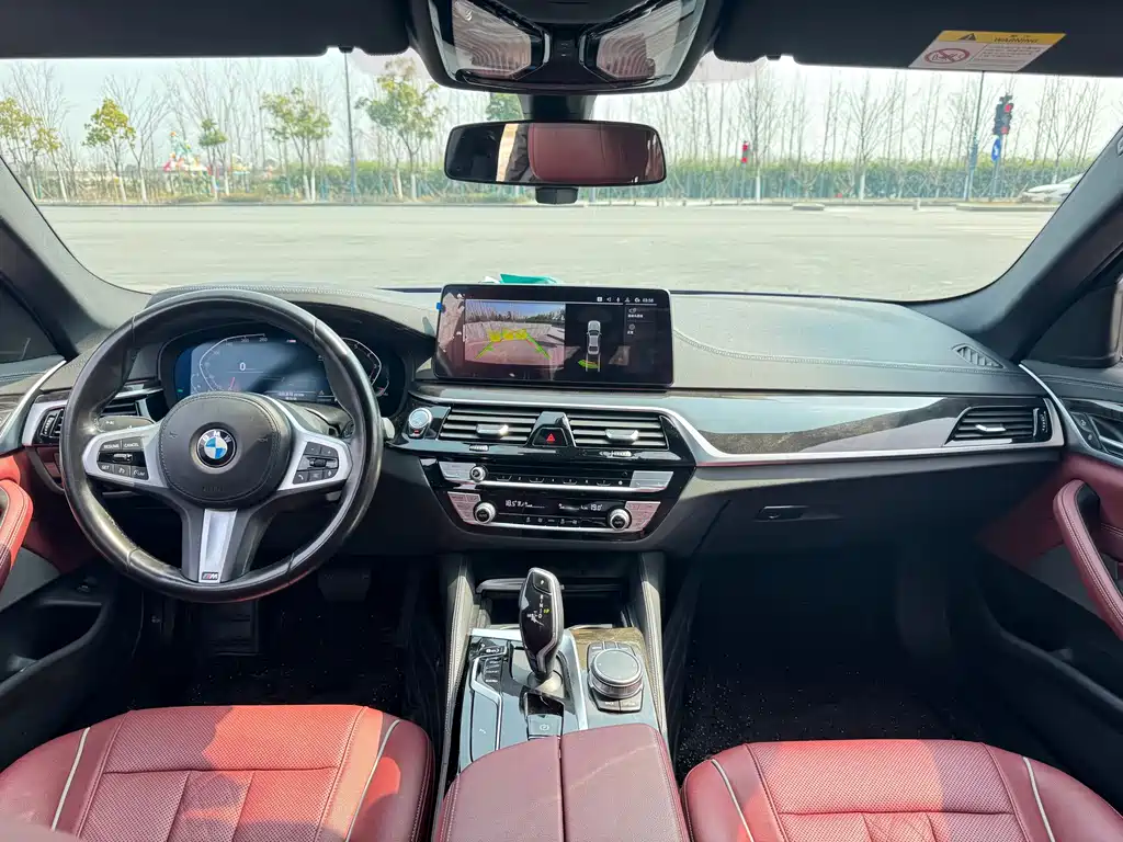 BMW 5 Series 2022 525Li M Sports Package купить на сайте DeffCars