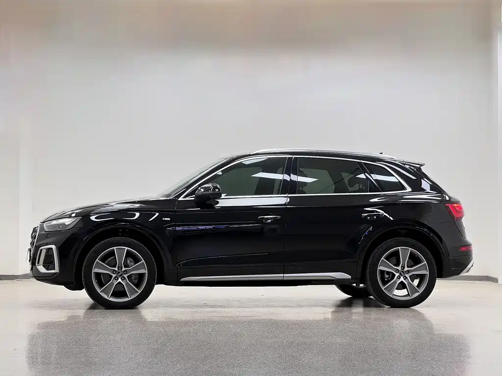 Audi Q5L 2022 facelift 45T luxury and dynamic model купить на сайте DeffCars