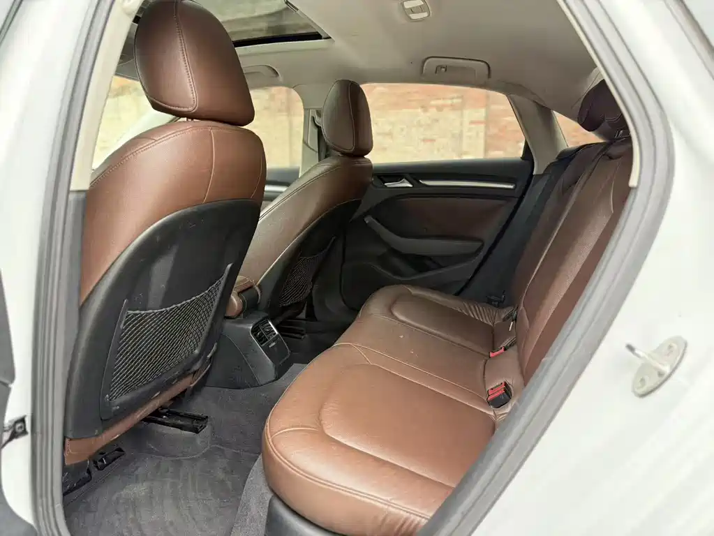 Audi A3 2016 Limousine 35 TFSI LinkedIn type купить на сайте DeffCars