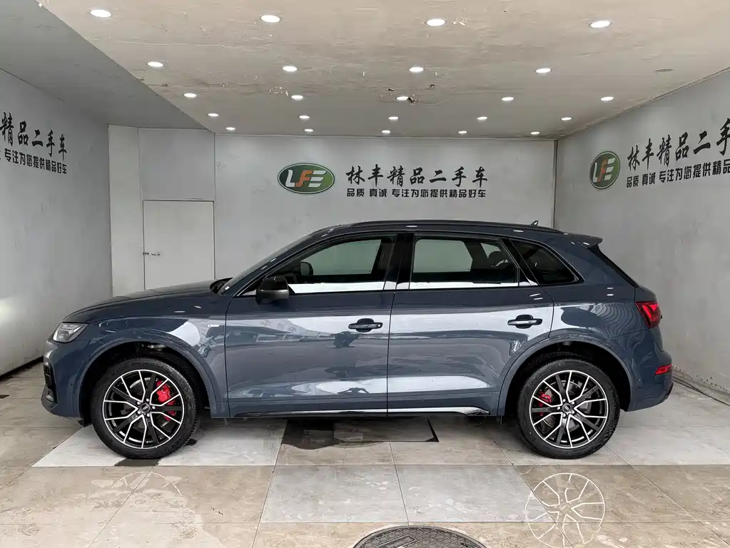 Audi Q5L 2025 45 TFSI luxury and dynamic model купить на сайте DeffCars