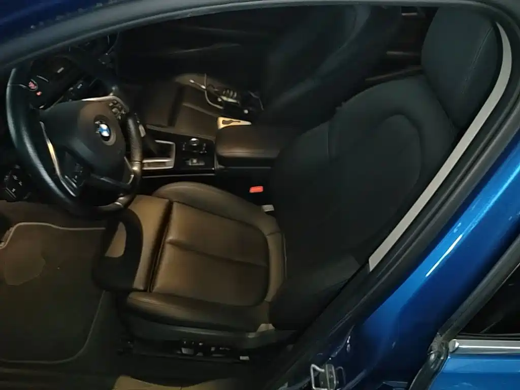 BMW 1 Series 2018 118i Sports купить на сайте DeffCars