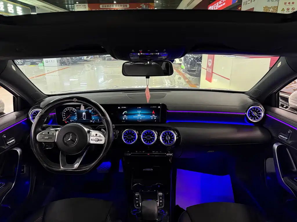 Mercedes-Benz A-Class 2022 Facelift Three A 200 L Sports Sedan Fashionable купить на сайте DeffCars