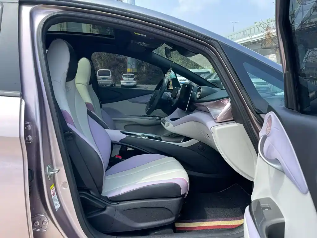 Dolphin 2021 401km Rider Edition купить на сайте DeffCars