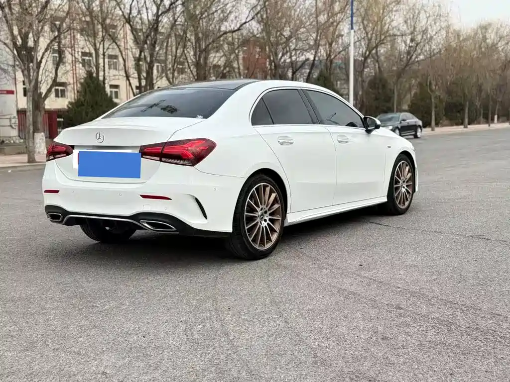 Mercedes-Benz A-Class 2019 A 200 L sports sedan first special edition купить на сайте DeffCars