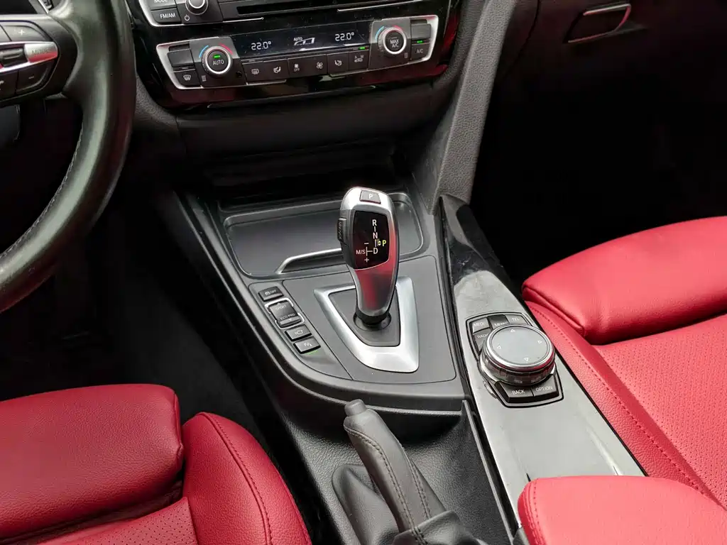 BMW 3 Series GT 2020 320i M Sports Night Edition купить на сайте DeffCars