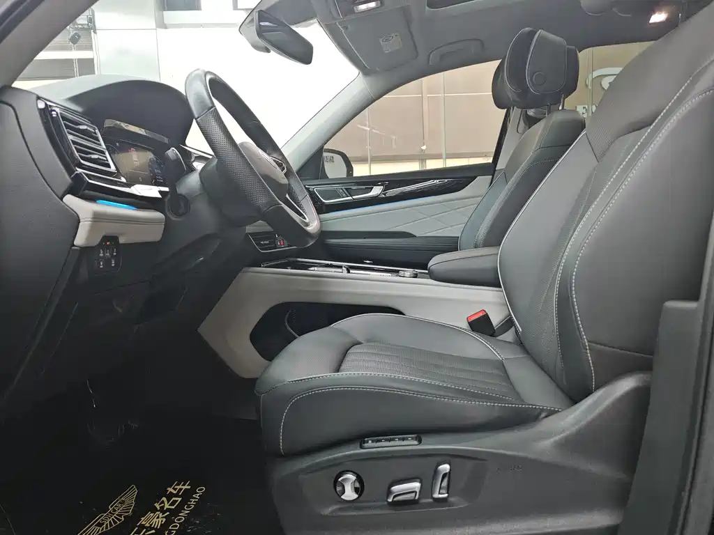 Touron 2023 facelift 380TSI four-wheel drive exclusive luxury version купить на сайте DeffCars