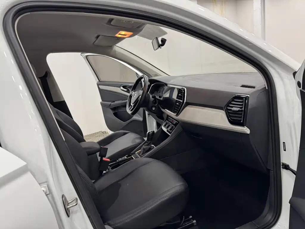 Jetta VS5 2023 280TSI automatic aggressive model купить на сайте DeffCars