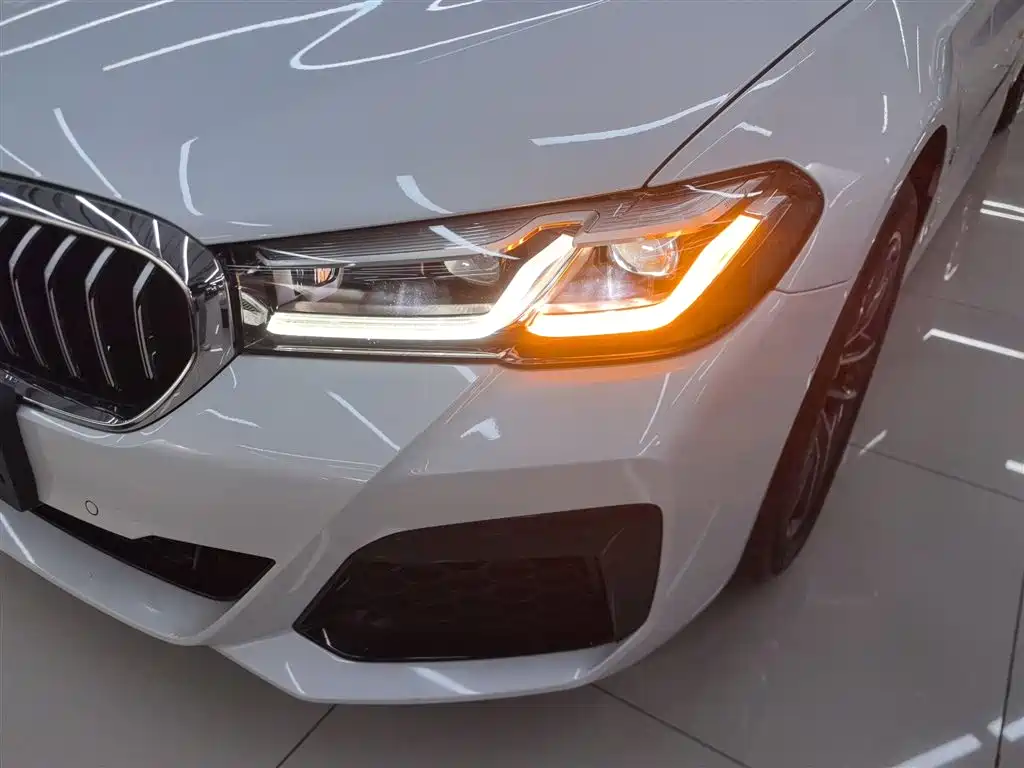 BMW 5 Series 2021 525Li M Sports Package купить на сайте DeffCars