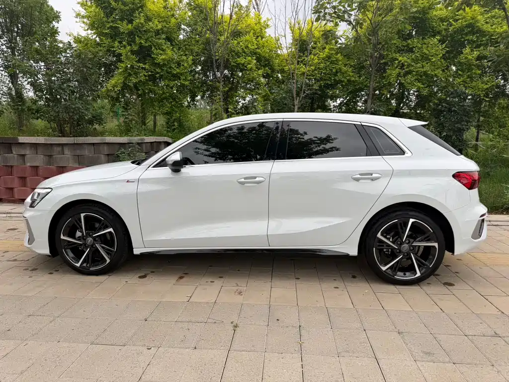 Audi A3 2022 Sportback 35 TFSI stylish and sporty купить на сайте DeffCars