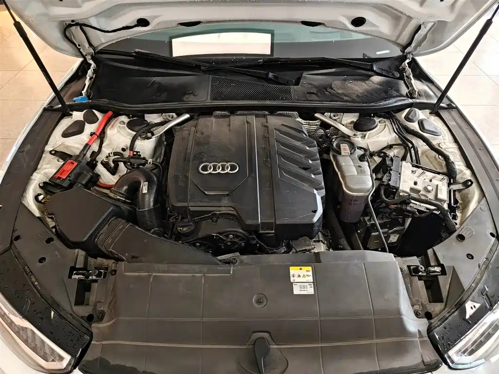 Audi A7 2023 45 TFSI Premium Selection купить на сайте DeffCars