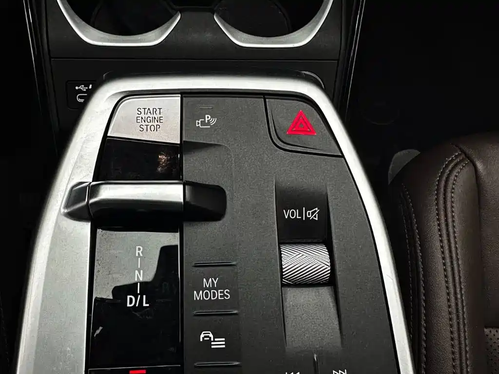 BMW X1 2023 sDrive20Li X Design Package купить на сайте DeffCars