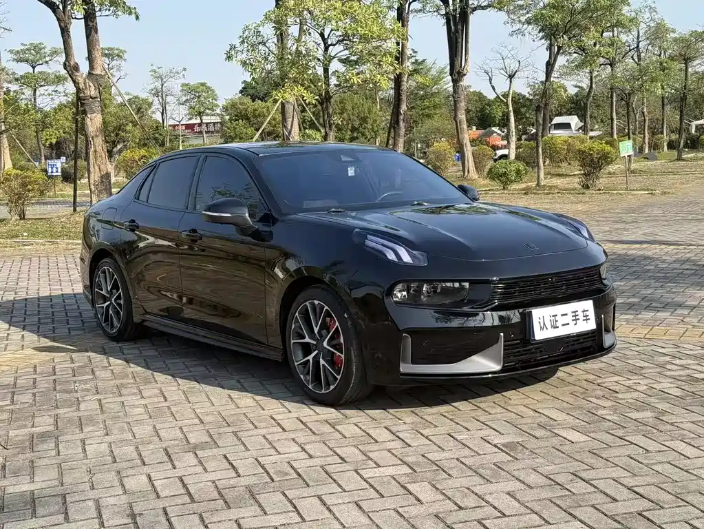 Lynk & Co 03 2022 2.0TD DCT Pro купить на сайте DeffCars