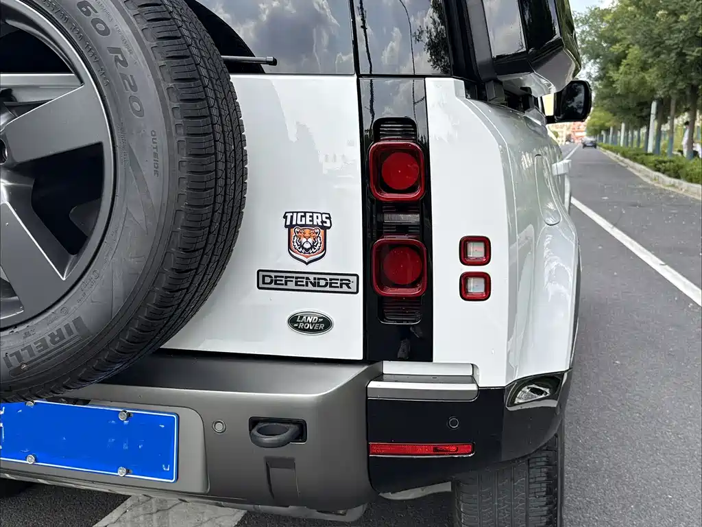 Land Rover Defender 2022 110 P400 X-DYNAMIC HSE купить на сайте DeffCars