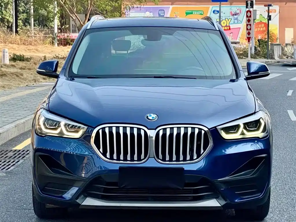 BMW X1 2021 sDrive25Li Leading Model купить на сайте DeffCars