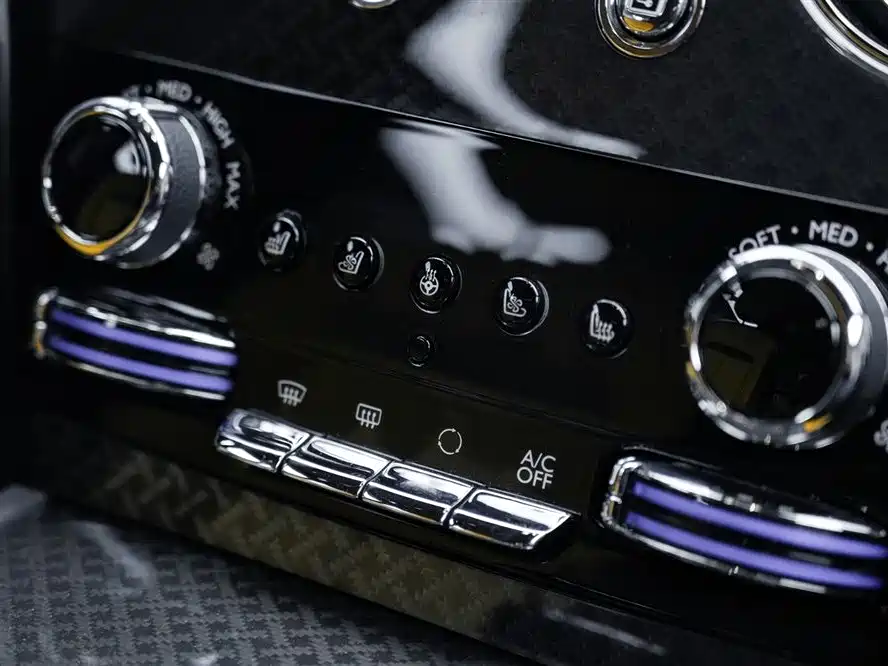 Cullinan 2020 Black Badge купить на сайте DeffCars