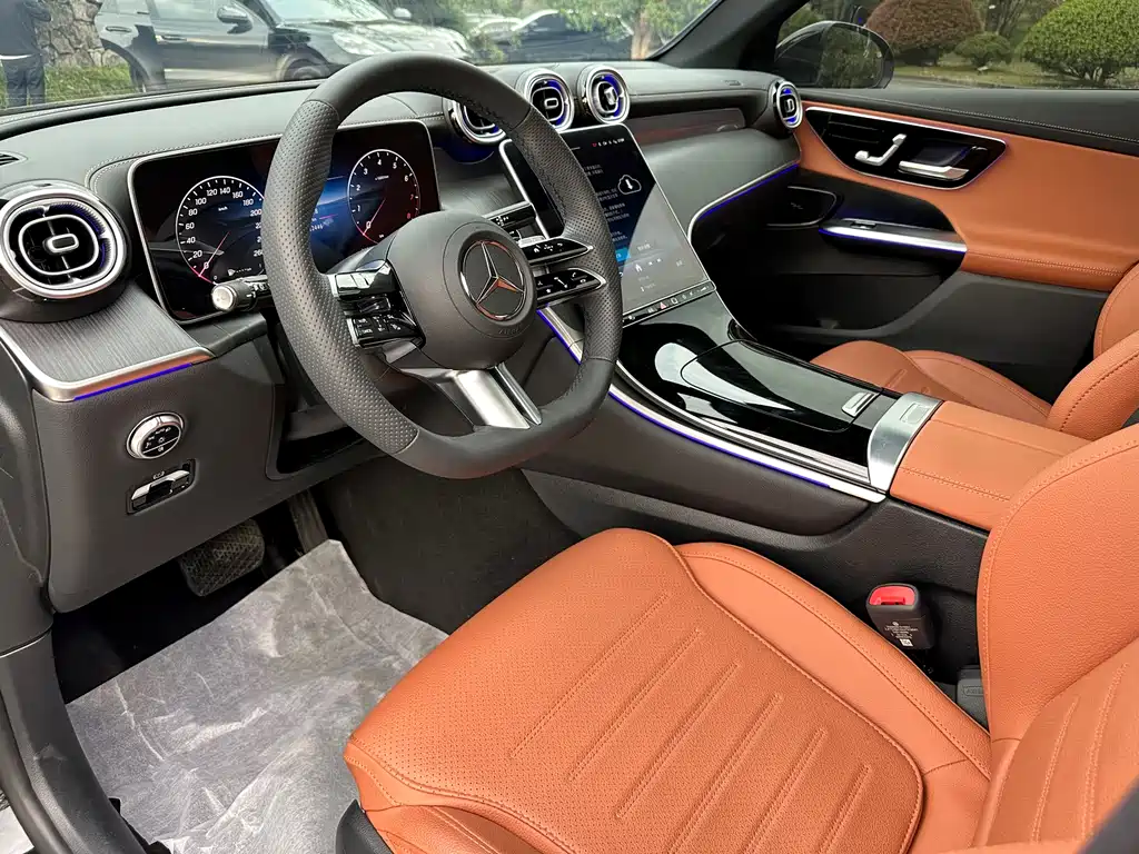 Mercedes-Benz GLC 2025 facelift GLC 260 L 4MATIC luxury model купить на сайте DeffCars