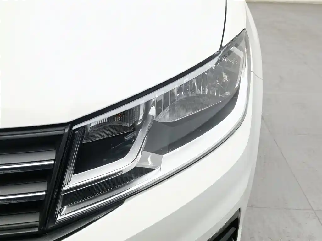 Santana 2021 1.5L Manual Fashion Edition купить на сайте DeffCars