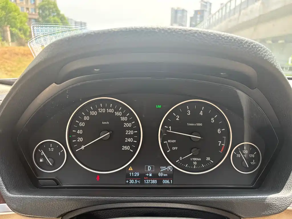 BMW 3 Series 2013 320Li Fashion Edition купить на сайте DeffCars